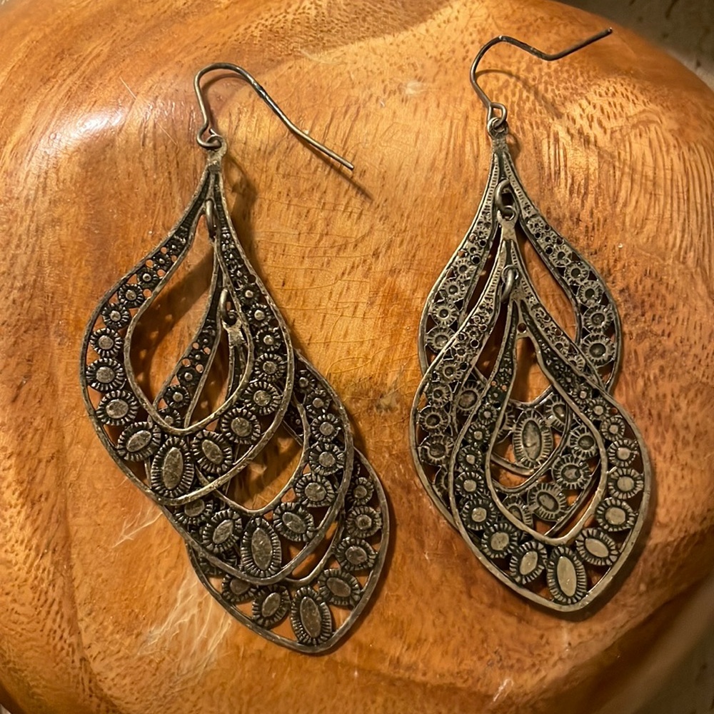 Teardrop earrings